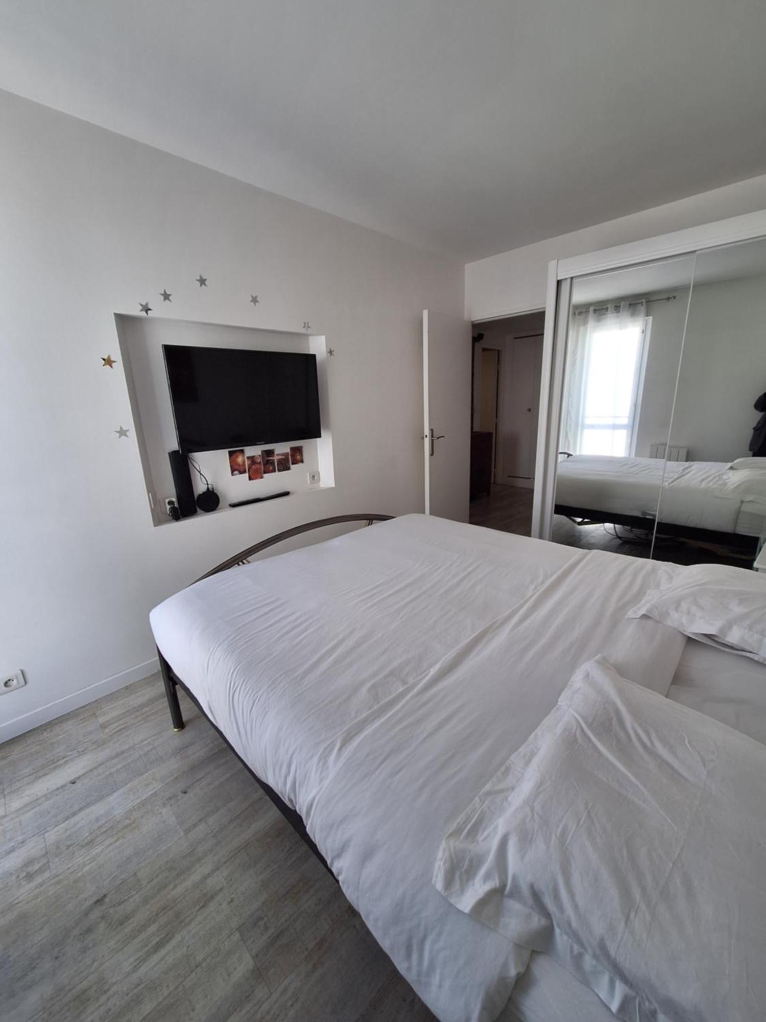 Fun And Quiet Apartment Paris Luaran gambar