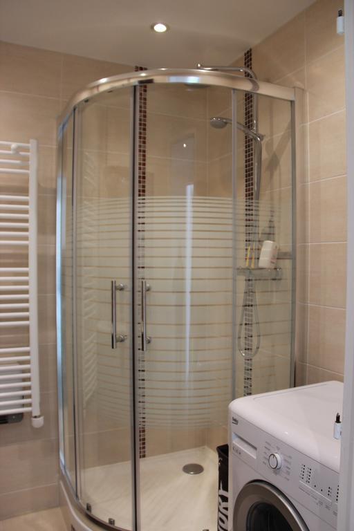 Fun And Quiet Apartment Paris Luaran gambar