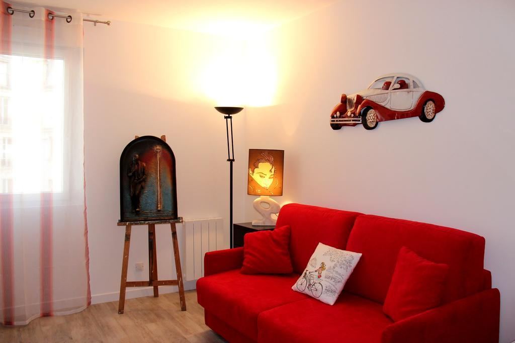 Fun And Quiet Apartment Paris Luaran gambar